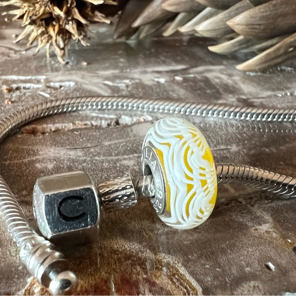 New Authentic Chamilia Charm- Daffodil Yellow Murano  Yellow White Glass 925